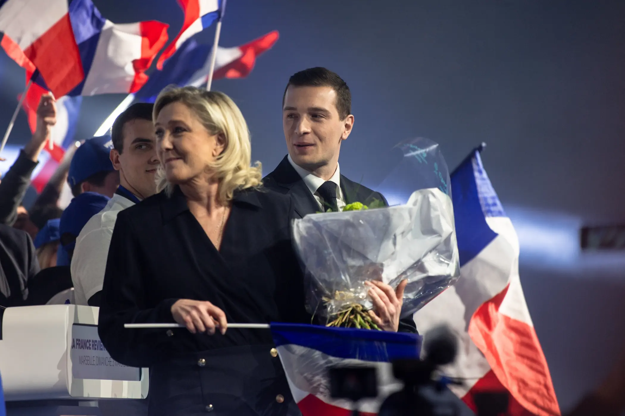 الانتخابات البرلمانية الفرنسية: ماذا يحدث في باريس؟